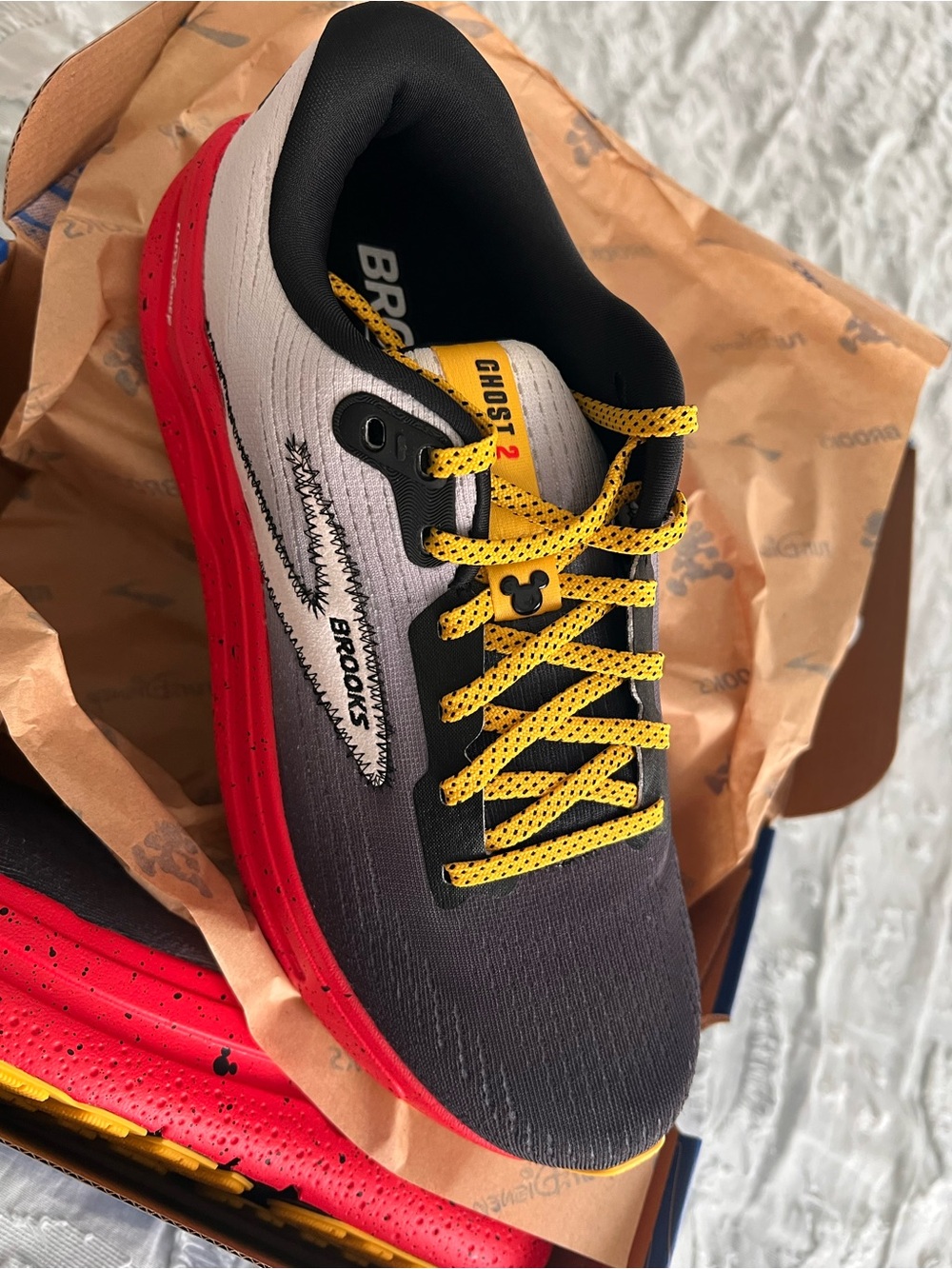 NWT Brooks Womens ghost Max, two Mickey Mouse walk and run shoe